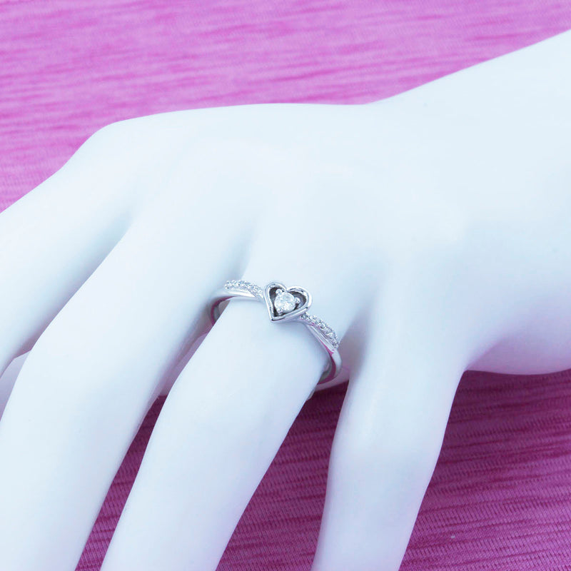 Solid 10K White Gold Fancy Diamond Heart Ring TN10607